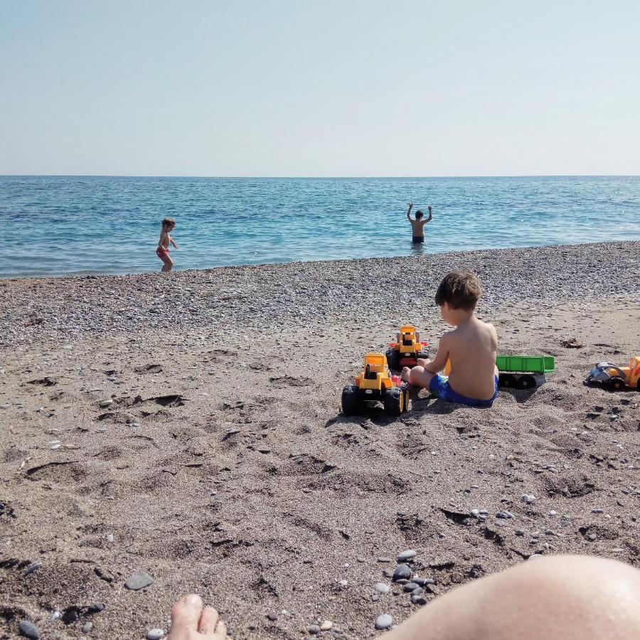 Kastri  Zea Waves Apartments מראה חיצוני תמונה